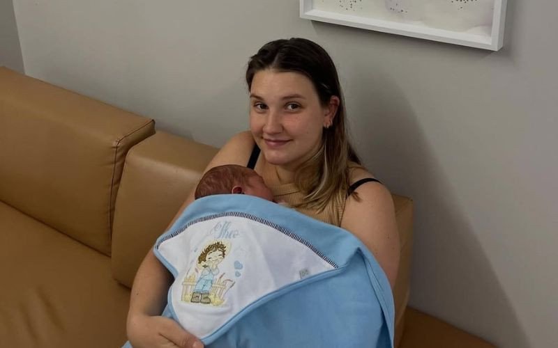 Natália Knak compartilhou nas redes sociais o nascimento do filho | abc+