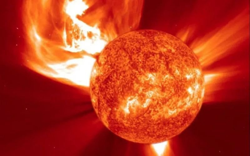 Tempestade geomagnética atinge Terra após seis grandes erupções solares em quatro dias | abc+