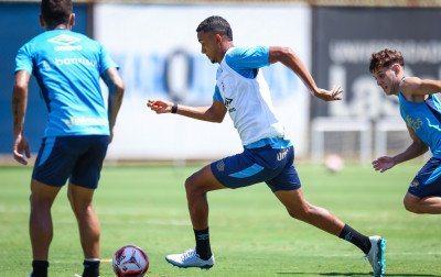 Luís Castro deve escalar time alternativo para duelo contra o Novo Hamburgo