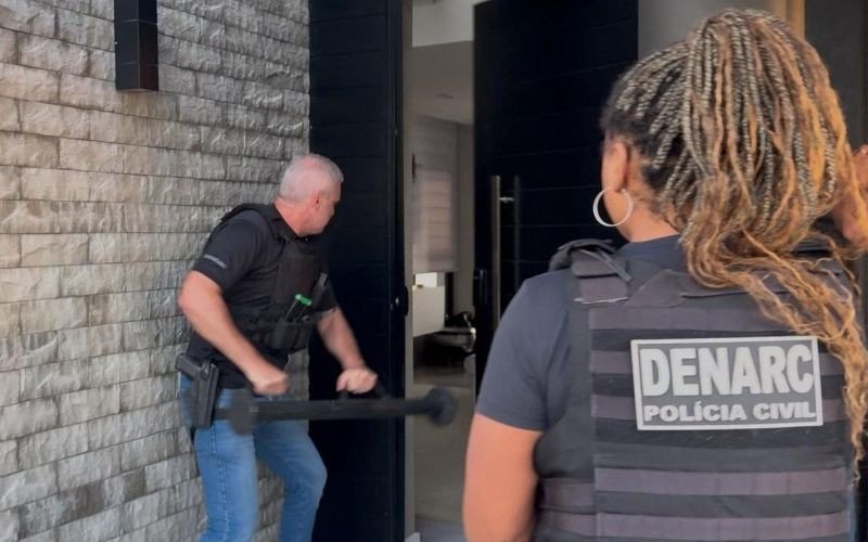 Operação do Denarc mira traficantes de maconha no RS | abc+