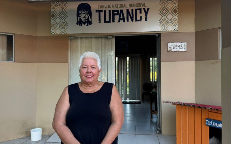 Recepcionista e cuidadora do Parque Tupancy, Elisabete Maria Klein, a Bete | abc+