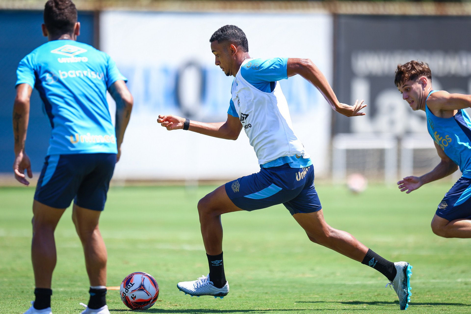 Luís Castro deve escalar time alternativo para duelo contra o Novo Hamburgo