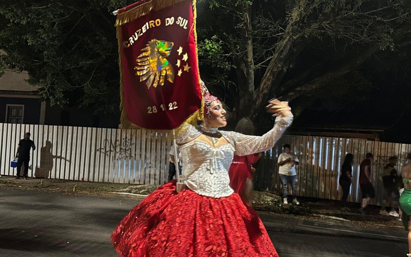 Carnaval Novo Hamburgo - Cruzeiro do Sul 