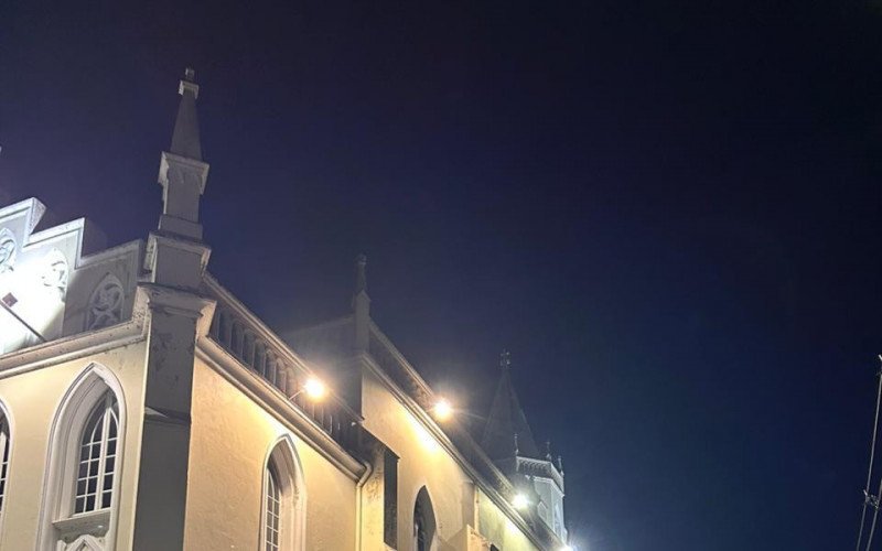 Igreja Matriz foi um dos pontos com troca de lâmpadas