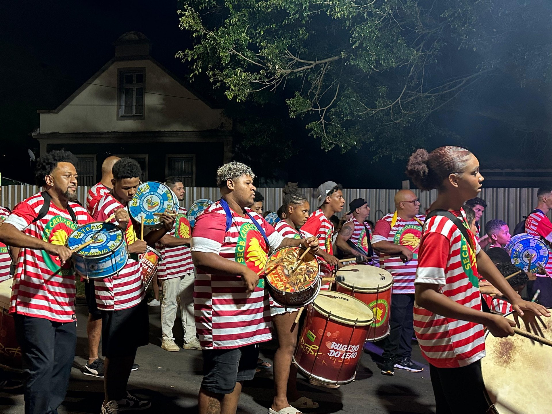 VÍDEO: Tradição centenária da Cruzeiro marca retorno do Carnaval de Novo Hamburgo