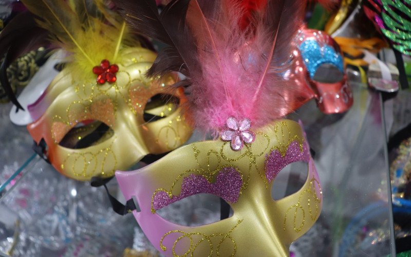 Lojas têm muitas opções de olho na temporada da folia | abc+