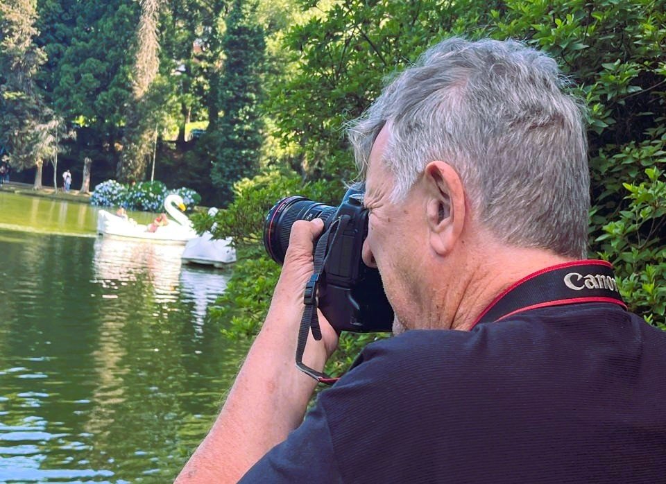 Premiado fotógrafo trabalha em quarta edição do livro Gramado; obra terá textos de Luis Fernando Verissimo