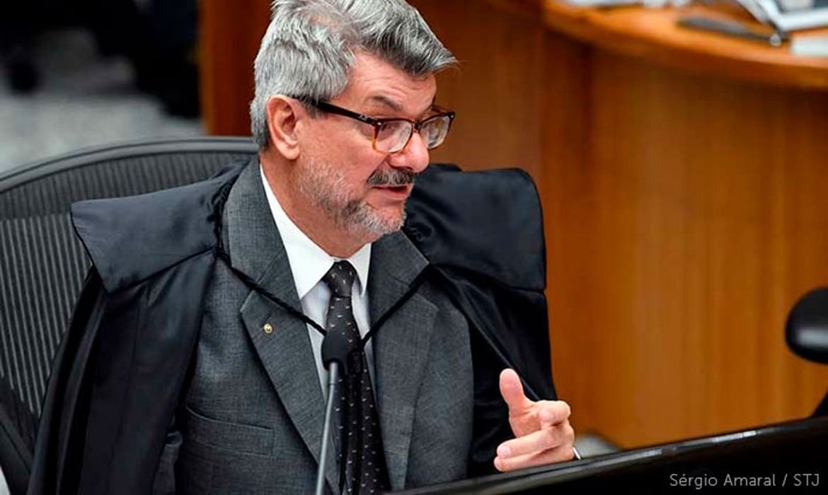 Ministro do STJ é novamente denunciado por importunação sexual
