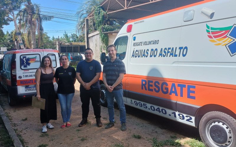 Arquiteta Cláudia Staudt; Comandante do Águias do Asfalto, Fabiane Bitencourt; Presidente do Águias do Asfalto Júlio Neves e arquiteto Henrique Musso. | abc+