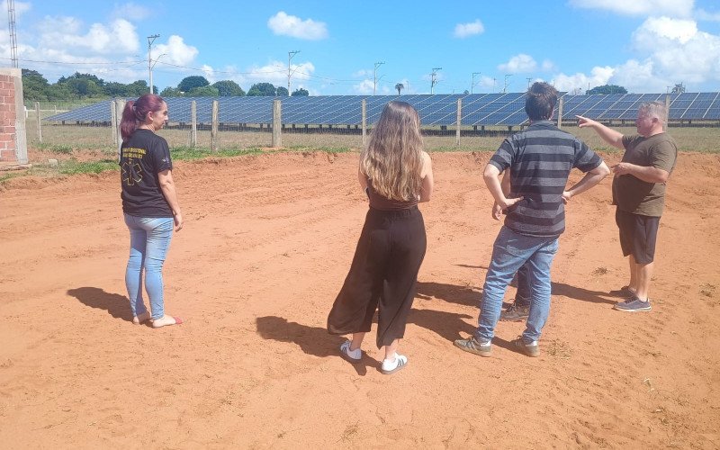 Arquiteta Cláudia Staudt; Comandante do Águias do Asfalto, Fabiane Bitencourt; Presidente do Águias do Asfalto Júlio Neves e arquiteto Henrique Musso. | abc+