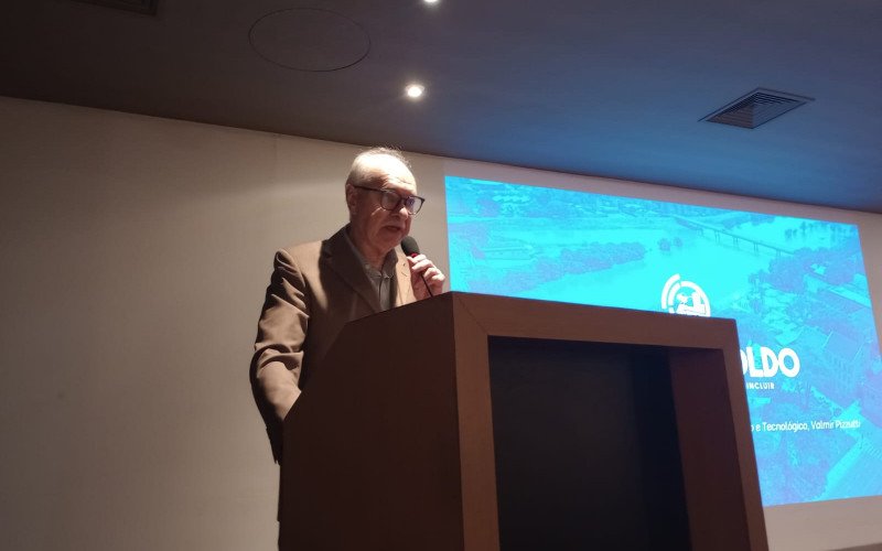 Valmir Pizzutti é empossado secretário de Desenvolvimento Econômico e Tecnológico de São Leopoldo
