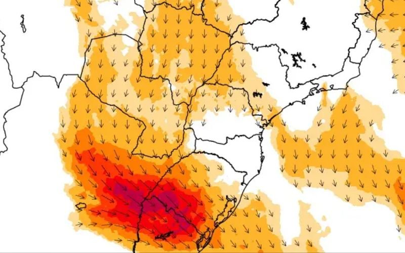 Rio Atmosférico traz chuva forte, risco de granizo e alerta de temporais ao RS