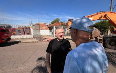 "Foi muito maluco, a gente desceu correndo": Empresário revela detalhes de incêndio que destruiu pavilhão de indústria têxtil