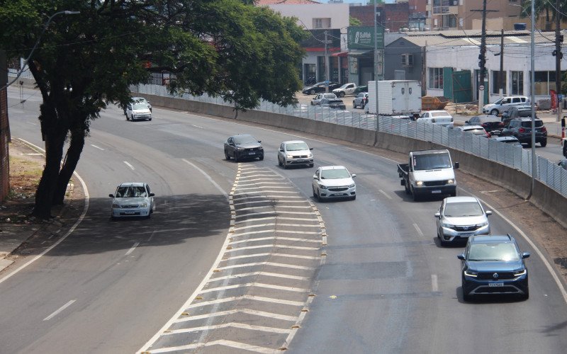 Trecho da BR-116 em São Leopoldo onde três jovens morreram em um acidente em 2025
