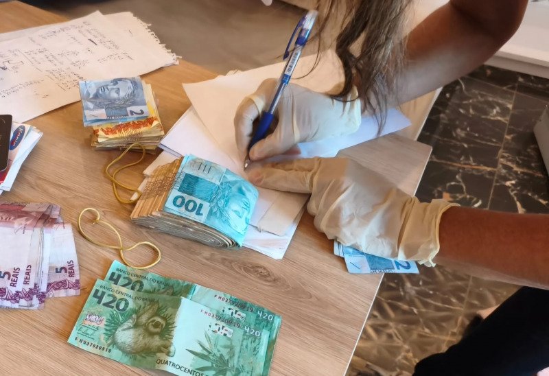 Mais de R$ 100 mil em dinheiro já foram apreendidos | abc+