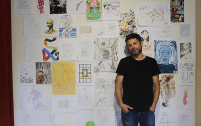 VÍDEO: Exposição na Villa Mimosa traz trabalhos criados por alunos do ateliê de artes