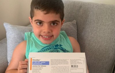 Joaquim celebra um ano que recebeu a infusão do Elevidys