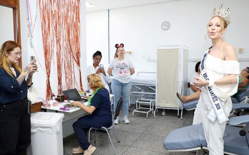 Miss Universe Rio Grande do Sul visita Hospital São Camilo durante ação de doação de sangue em Esteio
