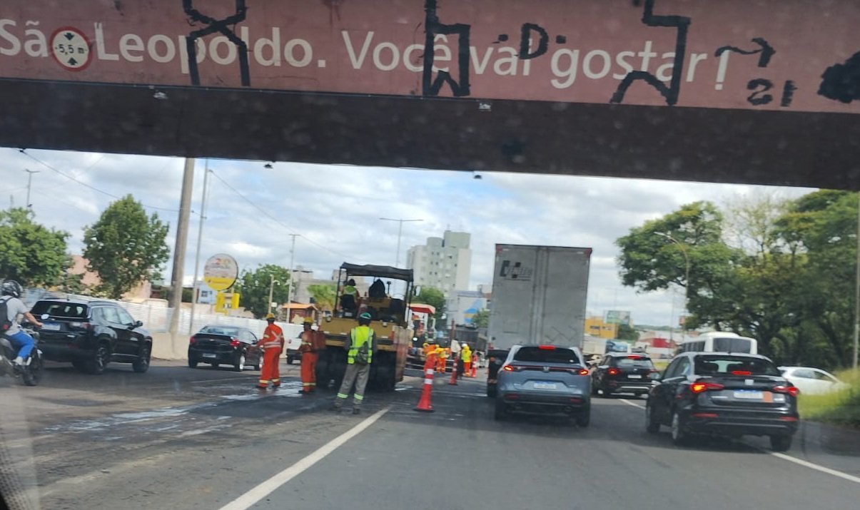 Sexta 13 na BR-116: Obras em S&atilde;o Leopoldo causam grande congestionamento entre as pontes do Sinos e a Scharlau