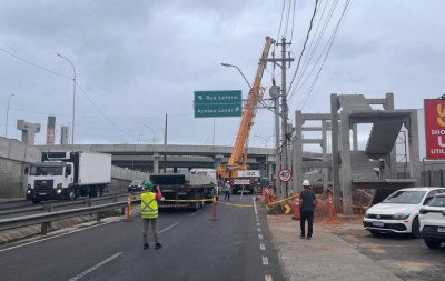 RS-240: Guindaste de 500 toneladas será instalado para concluir passarela na Scharlau