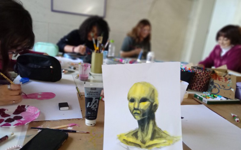 Aulas de artes na Villa Mimosa
