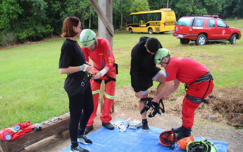 Atividade foi coordenada pelo Corpo de Bombeiros Voluntários de Picada Café