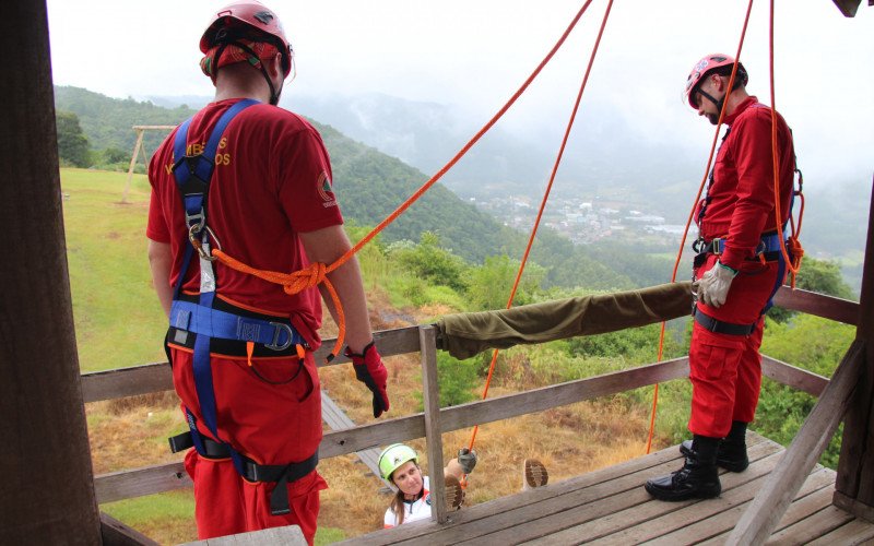 Atividade foi coordenada pelo Corpo de Bombeiros Voluntários de Picada Café
