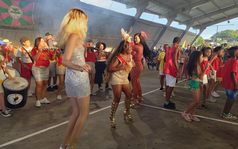  Muamba de Carnaval, evento organizado pela Associação Recreativa Cultural Carnavalesca Unidos de Sapiranga | abc+