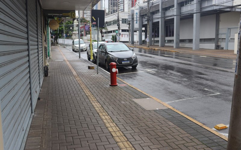 Movimento no Centro de Novo Hamburgo é brando durante o Carnaval
