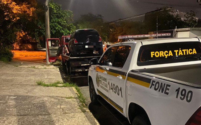 Dupla é presa por porte ilegal de arma de fogo no bairro Campestre