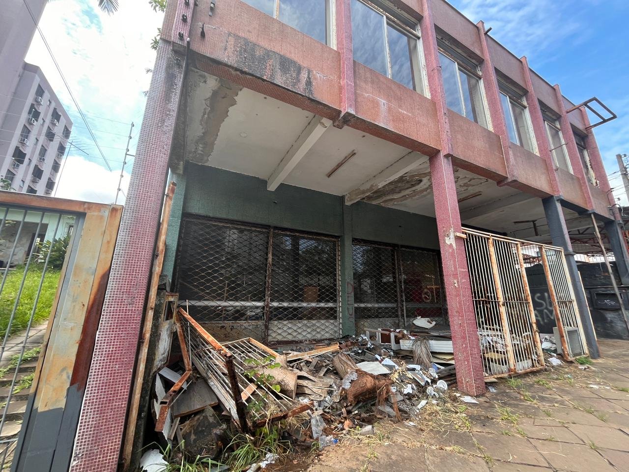 Câmara de Vereadores solicita intervenção do Estado em imóvel abandonado no bairro Rio Branco