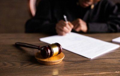 Tios devem pagar pensão se pai não fizer? Entenda o que diz a lei