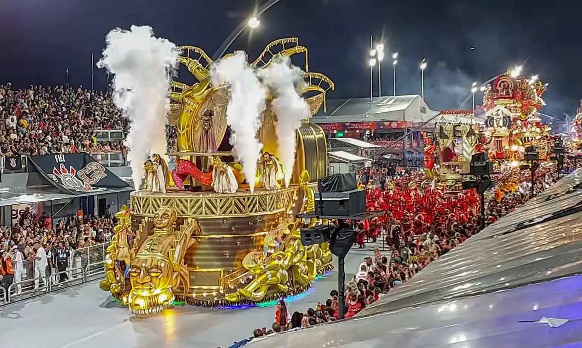 Mocidade Alegre &eacute; campe&atilde; do Carnaval de S&atilde;o Paulo pela 13&ordf; vez