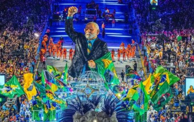 "Extremamente corajosa": Janja reage a rebaixamento de escola que levou enredo sobre Lula à Sapucaí