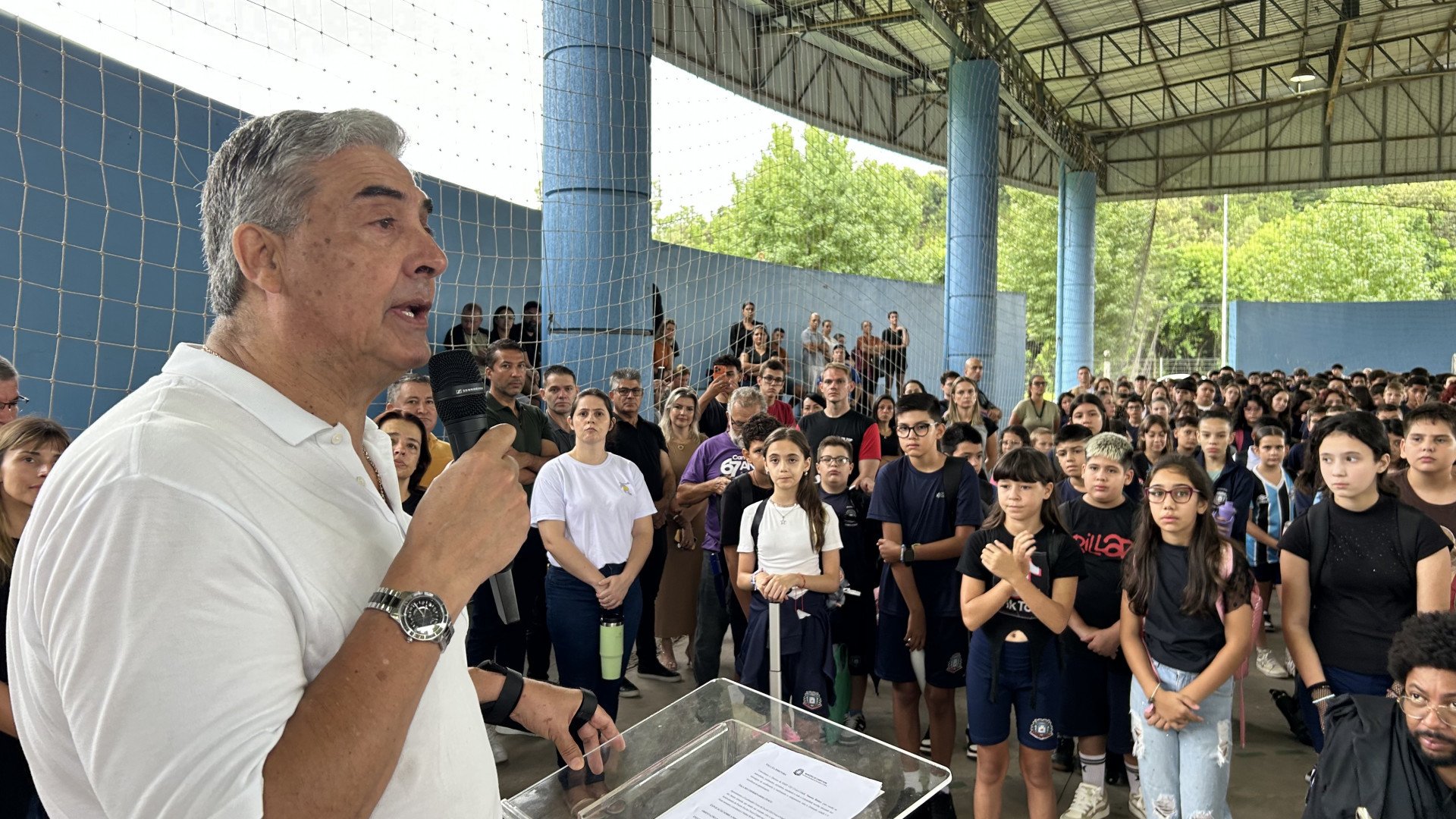 “Aqui não é uma escola que pode tudo”, diz prefeito no lançamento da primeira Escola Cívico-Cidadã de Campo Bom