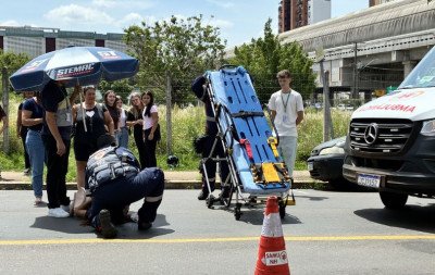 VIDEO: Jovem é atropelada no Centro de Novo Hamburgo