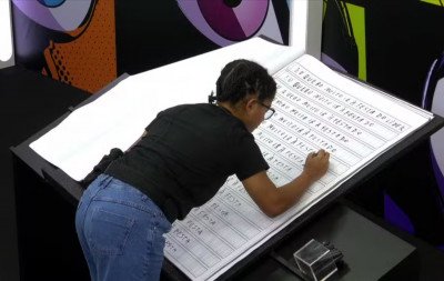 BBB 26: Barrada de festa pela 2ª vez, Milena passa 5 horas escrevendo e chora ao ouvir veredito de dummy