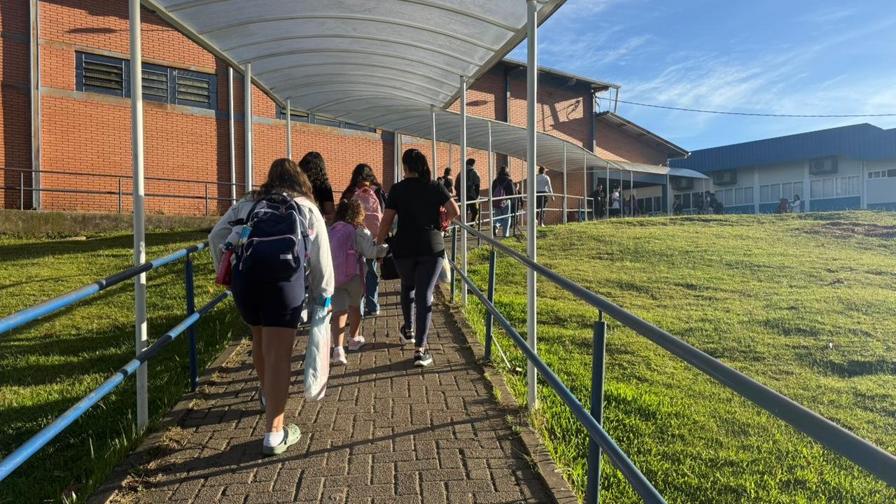 Mais de 3,1 mil alunos do ensino fundamental voltam &agrave;s aulas em Canela