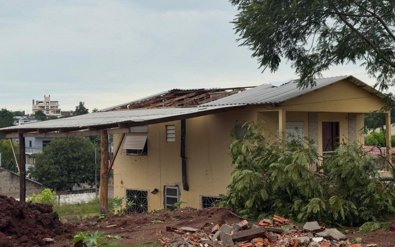Rastro de destruição pela cidade de Palmeira das Missões