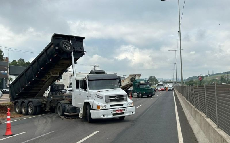 Obras para futuro túnel de acesso a empreendimento bilionário provocam bloqueios temporários na BR-116 | abc+