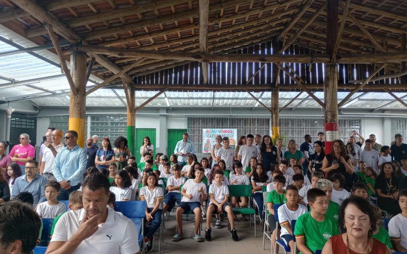 Escola Estadual Augusto Meyer, de São Leopoldo, foi reinaugurada nesta sexta-feira