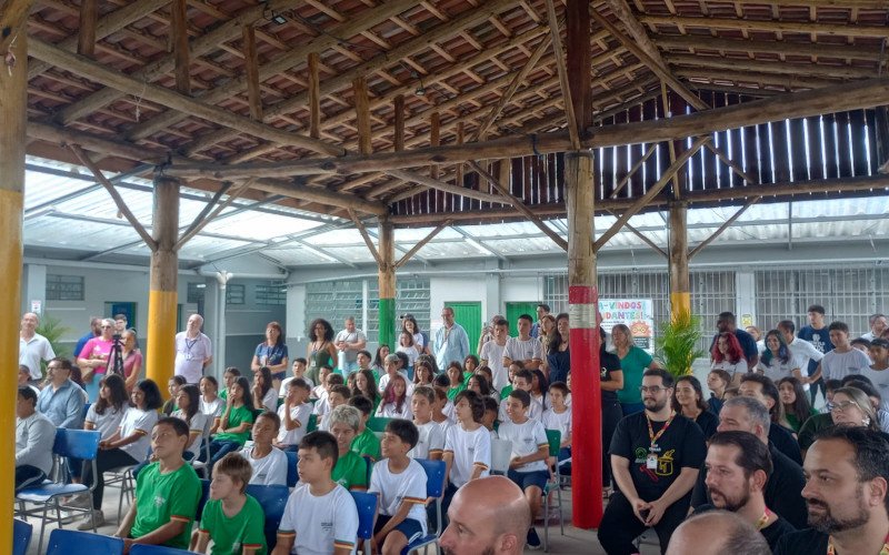 Escola Estadual Augusto Meyer, de São Leopoldo, foi reinaugurada nesta sexta-feira