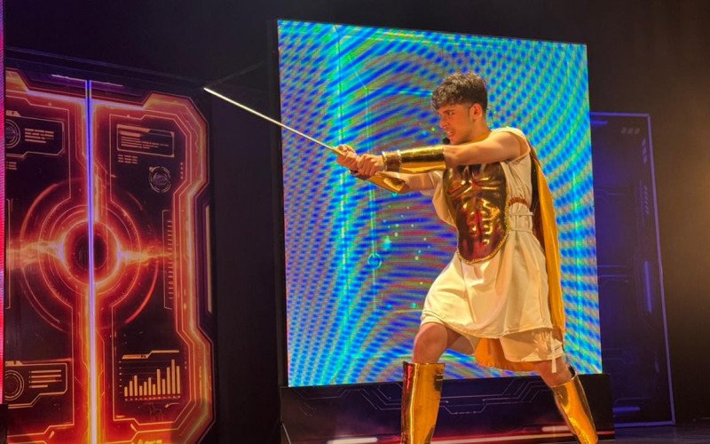 Espetáculo O Monstro do Jogo, no Teatro Paschoal Carlos Magno 