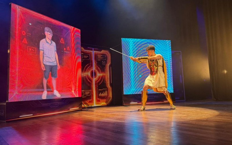 Espetáculo O Monstro do Jogo, no Teatro Paschoal Carlos Magno 