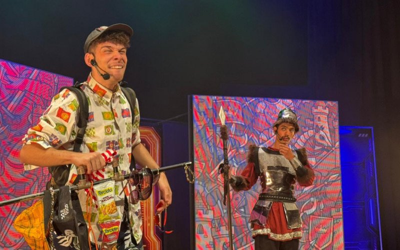 Espetáculo O Monstro do Jogo, no Teatro Paschoal Carlos Magno 