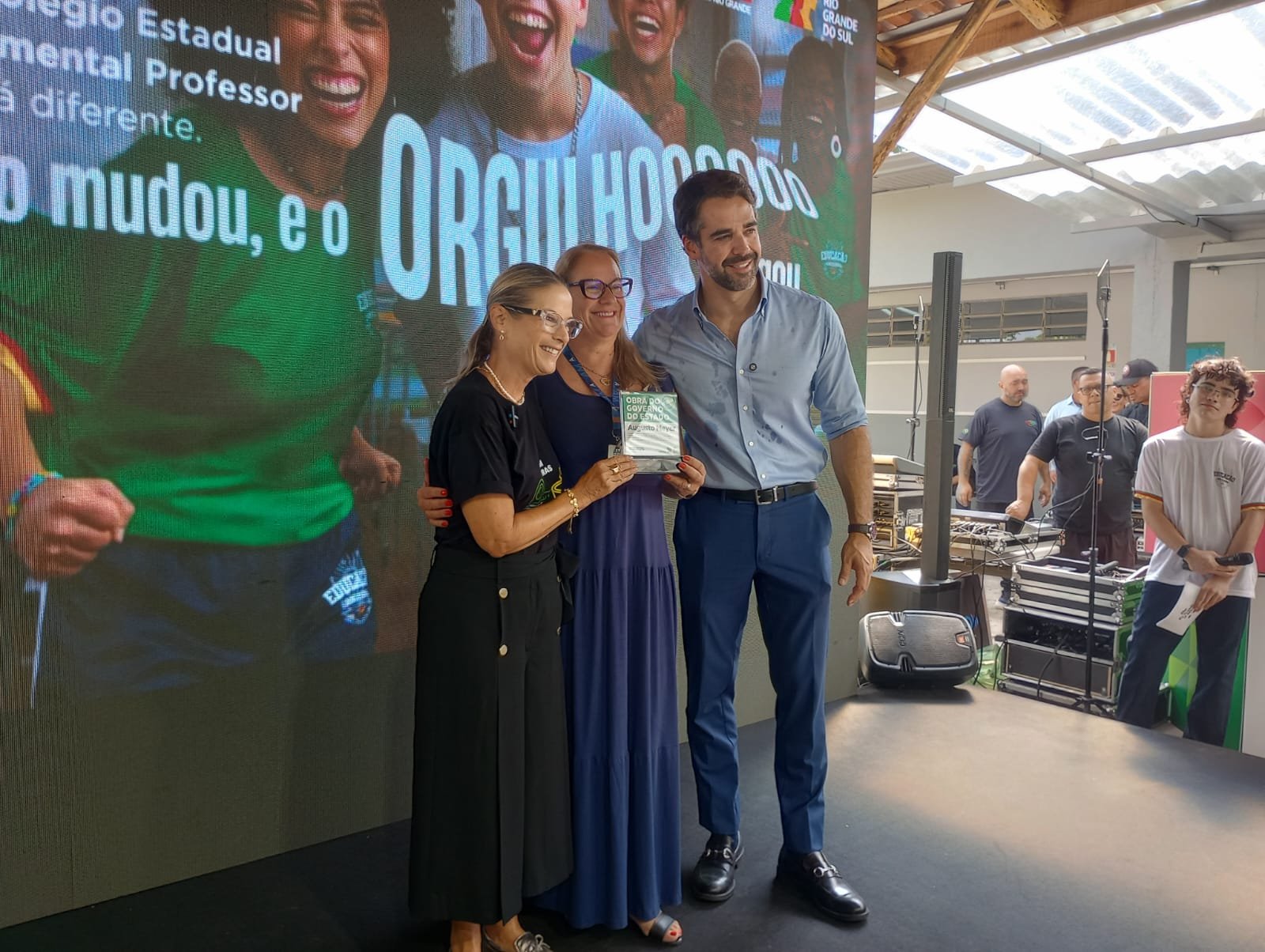 Governador Eduardo Leite reinaugura escola estadual de S&atilde;o Leopoldo