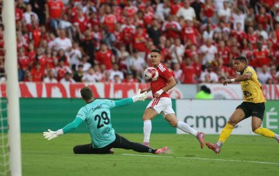 Inter atropela o Ypiranga e vai buscar o bicampeonato no Gauchão