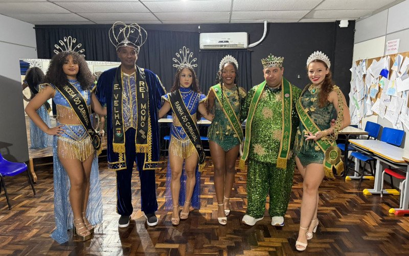 Carnaval agitou a noite de sábado em Estância Velha