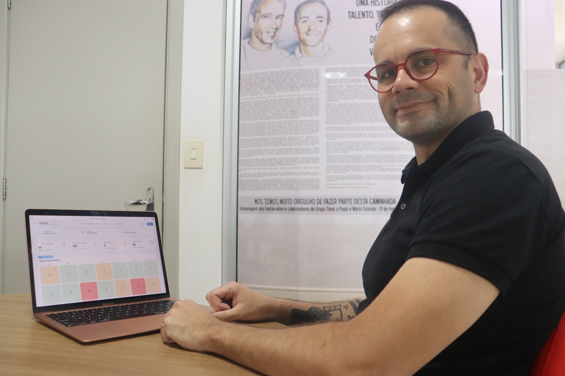 Gestor da região avança em premiação por projeto focado em carga cognitiva e bem-estar; confira