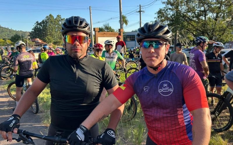 Braytner Claudino e Márcio Hedler, amigos dos ciclistas, cobram justiça